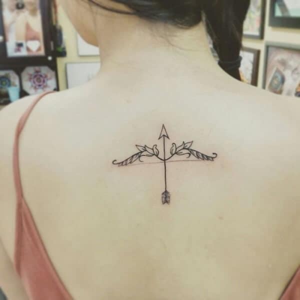 52 Cute Small Tattoo Ideas For Girls With Meaning