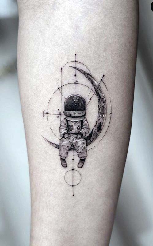 Planet Tattoo Ideas 24