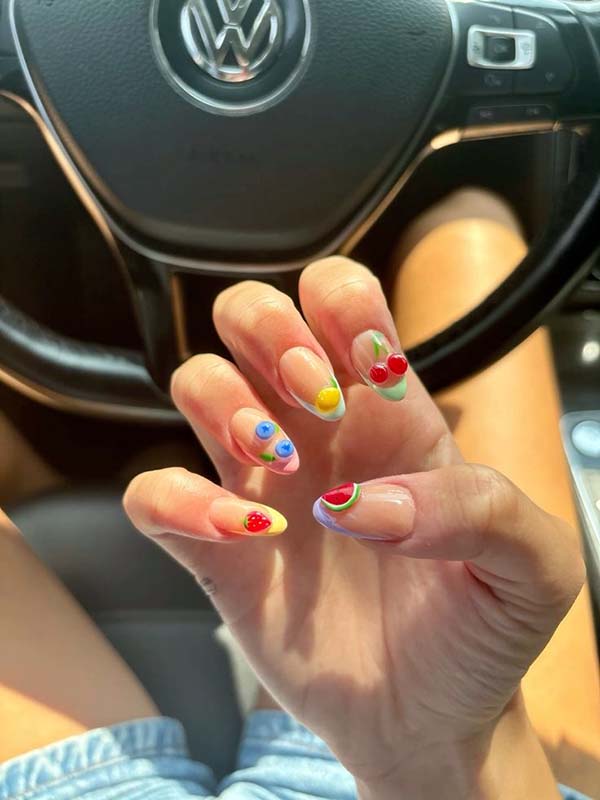 Summer Nail Ideas 31