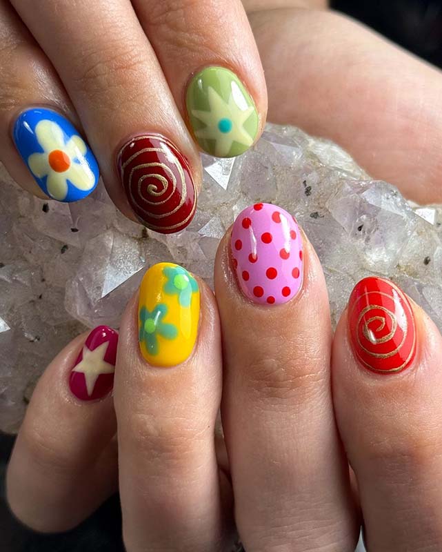 Summer Nail Ideas 32