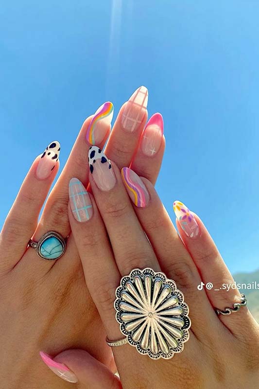 Summer Nail Ideas 41